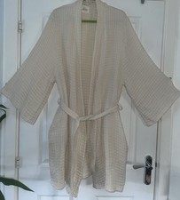 LADIES SIZE M CREAM LUXURY