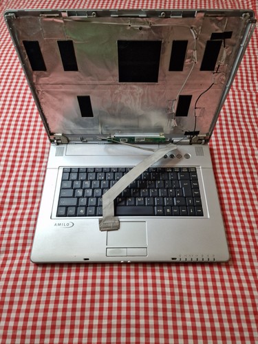 Fujitsu siemens amilo - siemens,