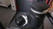 Canon EF 70-300mm f/4-5.6 L Is USM. inc tripod mount