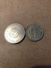 A 1947-1972 Queen Elizabeth + Prince philip 25th Anniversary Commemorative coin