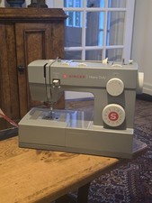 Singer Heavy Duty 4423 Sewing