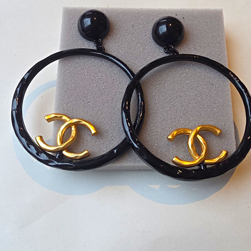 Chanel black gold round - chanel, &