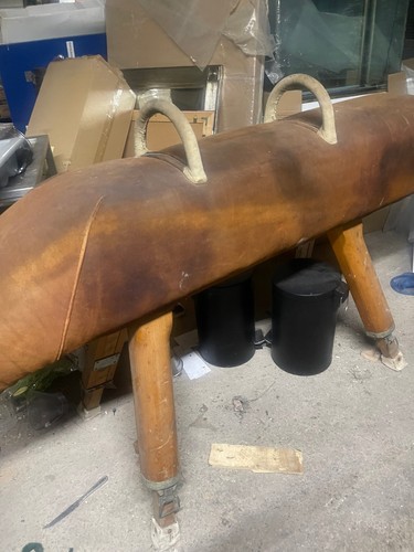 Vintage school vaulting horse - ,