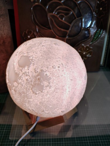 Moon globe lamp light - 3d,