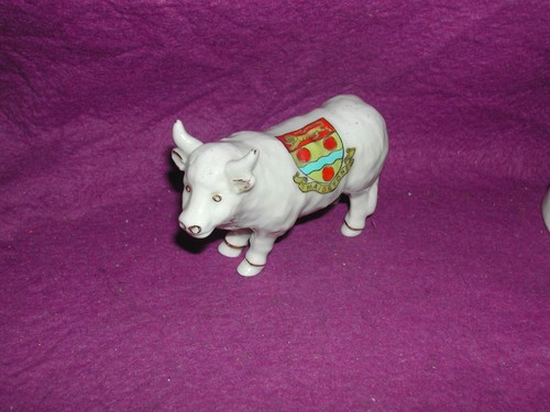 Carlton crested china bull - carlton,