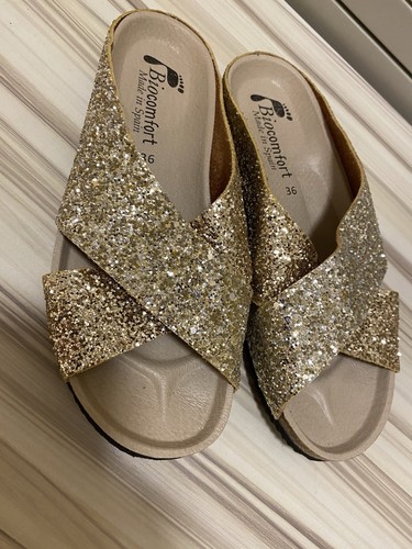 Orthopaedic sandals
