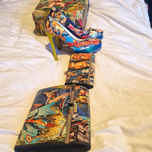 Dorothy perkins wonder woman - dorothy,