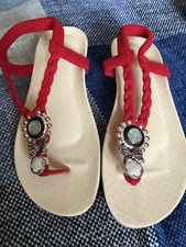 ladies thong toe post sandals in red  with embellished trim - Size 5 NEW