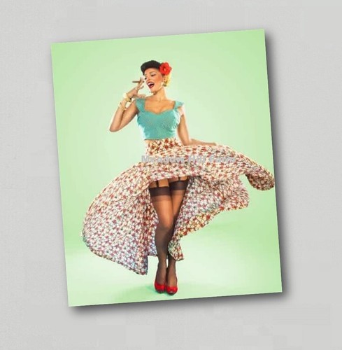 Fridge magnet pin girl - pin, up