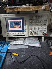 Tektronix TDS3052B 500MHz 2
