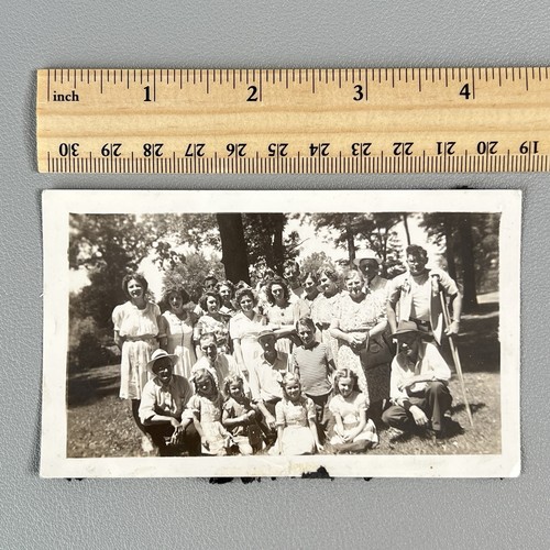 Vtg 1940s large - family, reunion