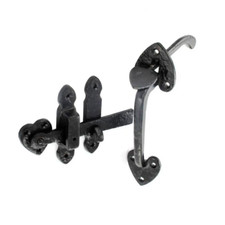 Cast Iron Suffolk Thumb Latch