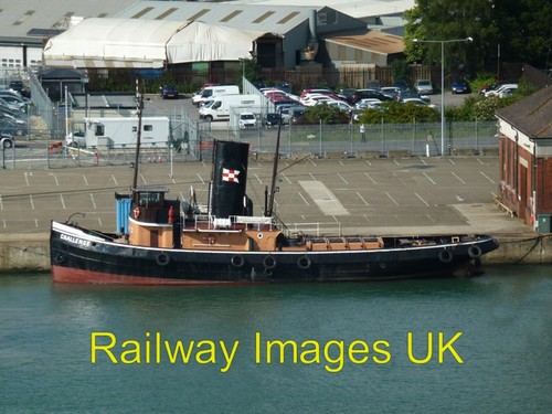 Photo steam tug - photo,