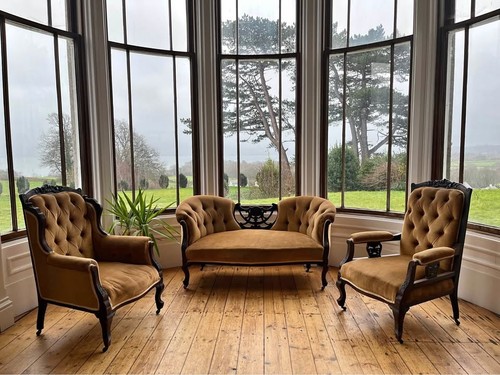 Victorian piece parlour - piece,