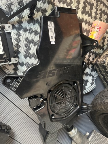 Audi oem sub - sub,, amp
