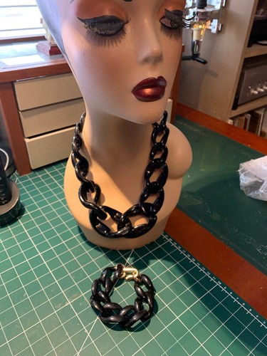 Jet black chunky necklaces - black,
