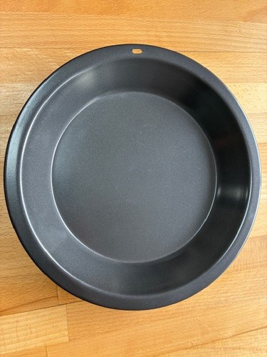 Non stick pie dish - non-stick, in