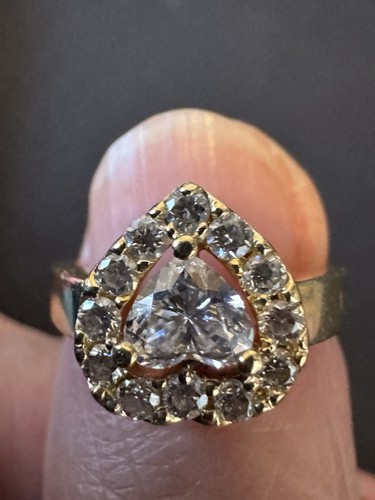 18ct yellow gold gia ct - yellow,