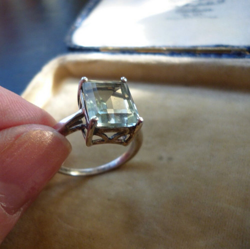 Natural blue topaz 10x14 - blue,