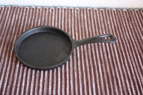Small cast iron - frying,