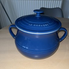 LARGE BLUE CERAMIC LE CREUSET