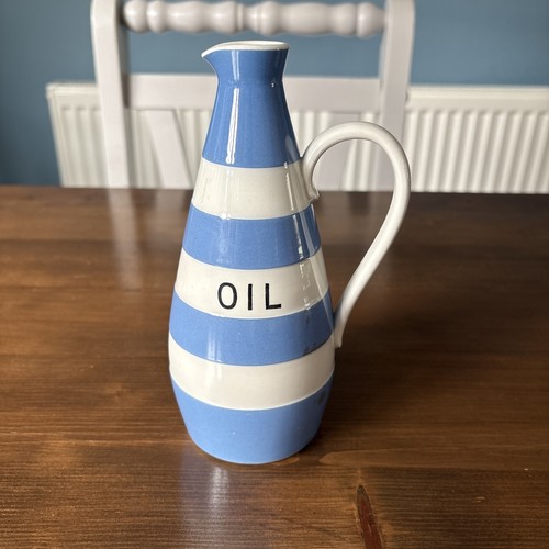 Green cornishware handled - t,