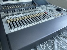 Roland VS 2480 multi track studio recorder 24 tracks mixer Spares or repair