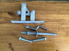 Galvanised Self Locking Field Gate Catch