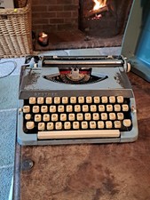 Brother Portable Vintage Typewriter with Case, Please See Pictures 
