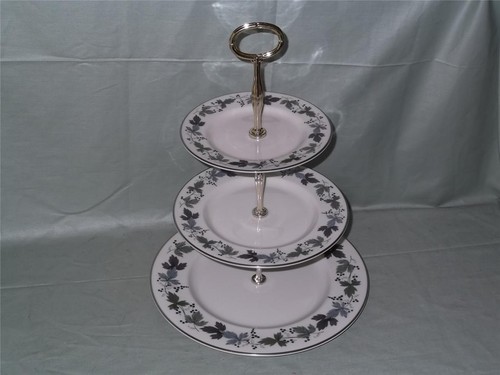 Royal doulton burgundy bone - royal,