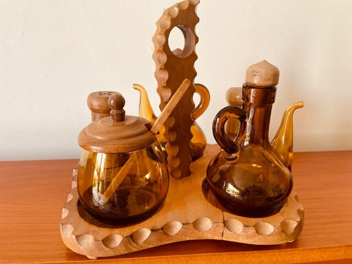Delightful mid century spanish - delightful,