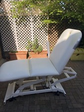 Electric massage table bed, three section beauty, salon,  therapy couch￼