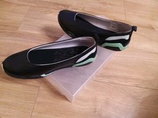 kangaroo ladies shoes size 8