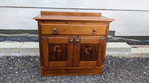 Small solid wood pine