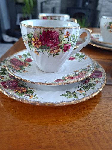 English rose cups saucer - rose,