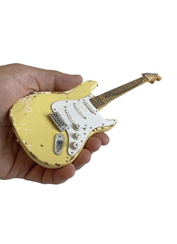 Yngwie malmsteen play - malmsteen, "play