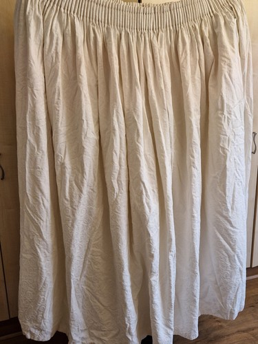 Luxury lined white ruffled - white,,