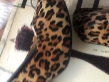 womens leaped print heal and