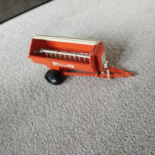 BRITAINS.1:32.FARM.HOWARD