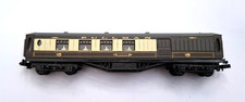 N Gauge Coaches - Pullman Coach