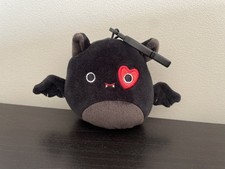 Squishmallows - 3.5” Emily the bat Clip - USA / AUS Exclusive BNWT