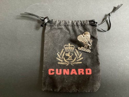 Cunard lion pin - lion, badge