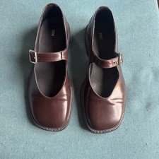 COS Mary Jane Shoes, Burgundy, Square Toe, Buckle Strap, Womens Size 6