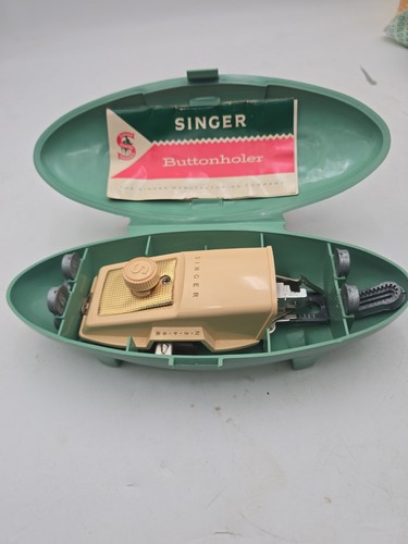 Vintage singer button - vintage,