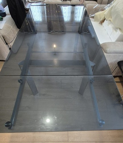 Glass table - , (extends)