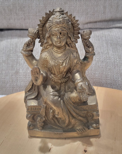 Vintage sitting goddess - vintage,
