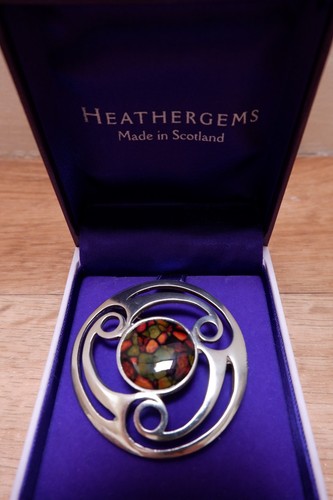 Heathergems celtic triskele - heathergems,