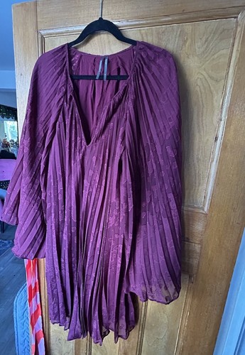 Anthopologie wine pleated - anthopologie,
