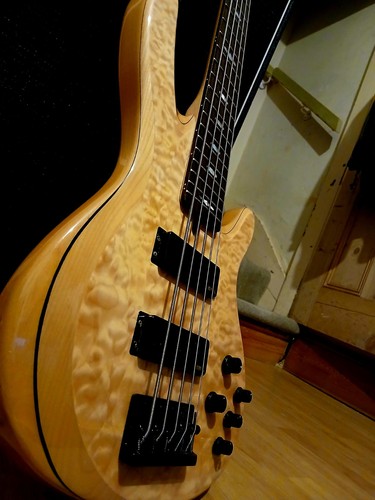 Yamaha trb 1005 electric bass - yamaha,