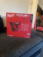 Milwaukee M18 FN16GA-0X 18V